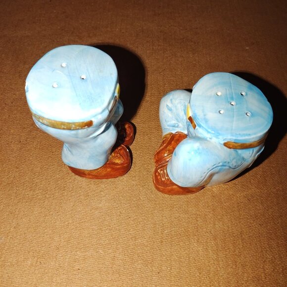 Vintage Blue Jeans Salt & Pepper Shakers Cowboy Boots Ceramic Western Kitchen - Picture 3 of 5